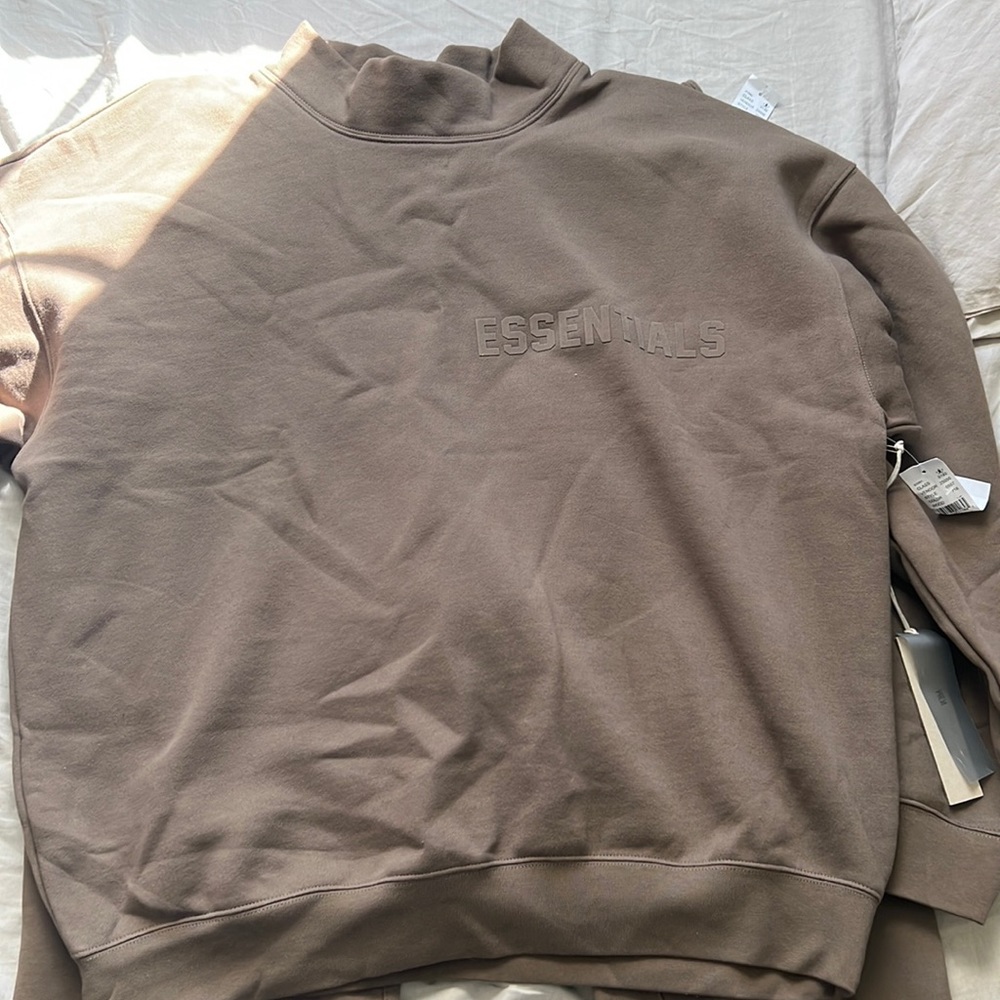 New essentials crew neck